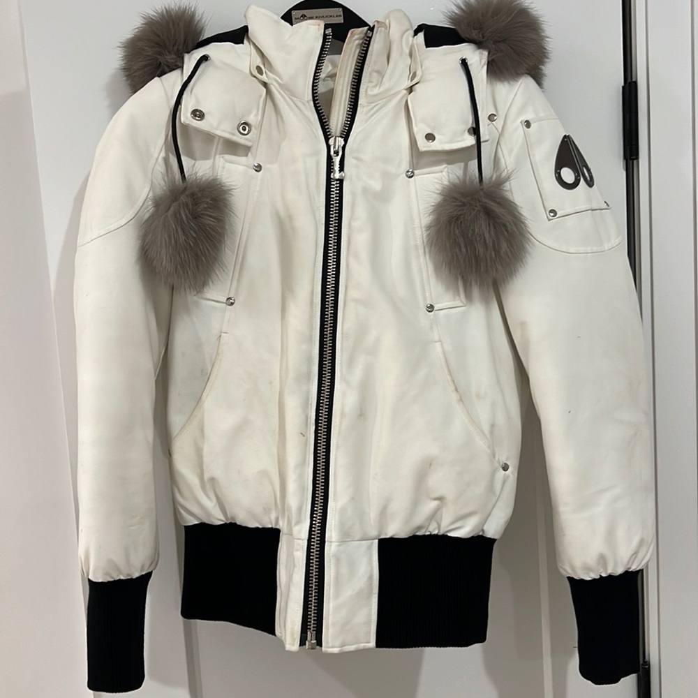 White moose knuckle coat
